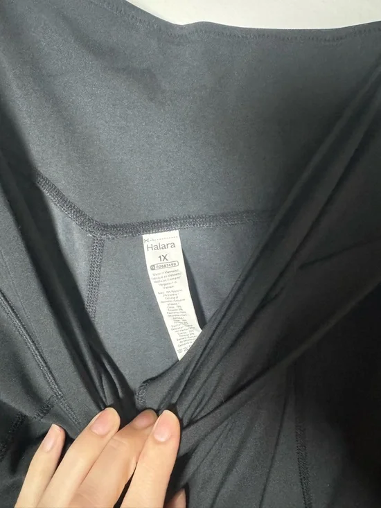 HALARA Black Wide-Leg Pull-On Pants with Crossover Waist - Picture 6 of 6